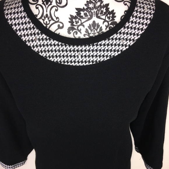 Dillard’s Waffled Herringbone and Black Sweater - Picture 2 of 5